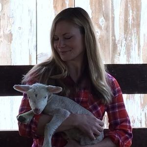 Meet your Posher, Laura